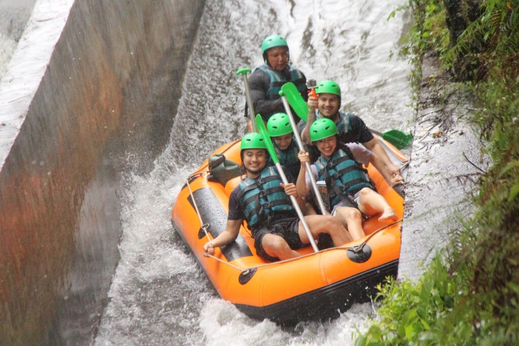 Activities rafting 8