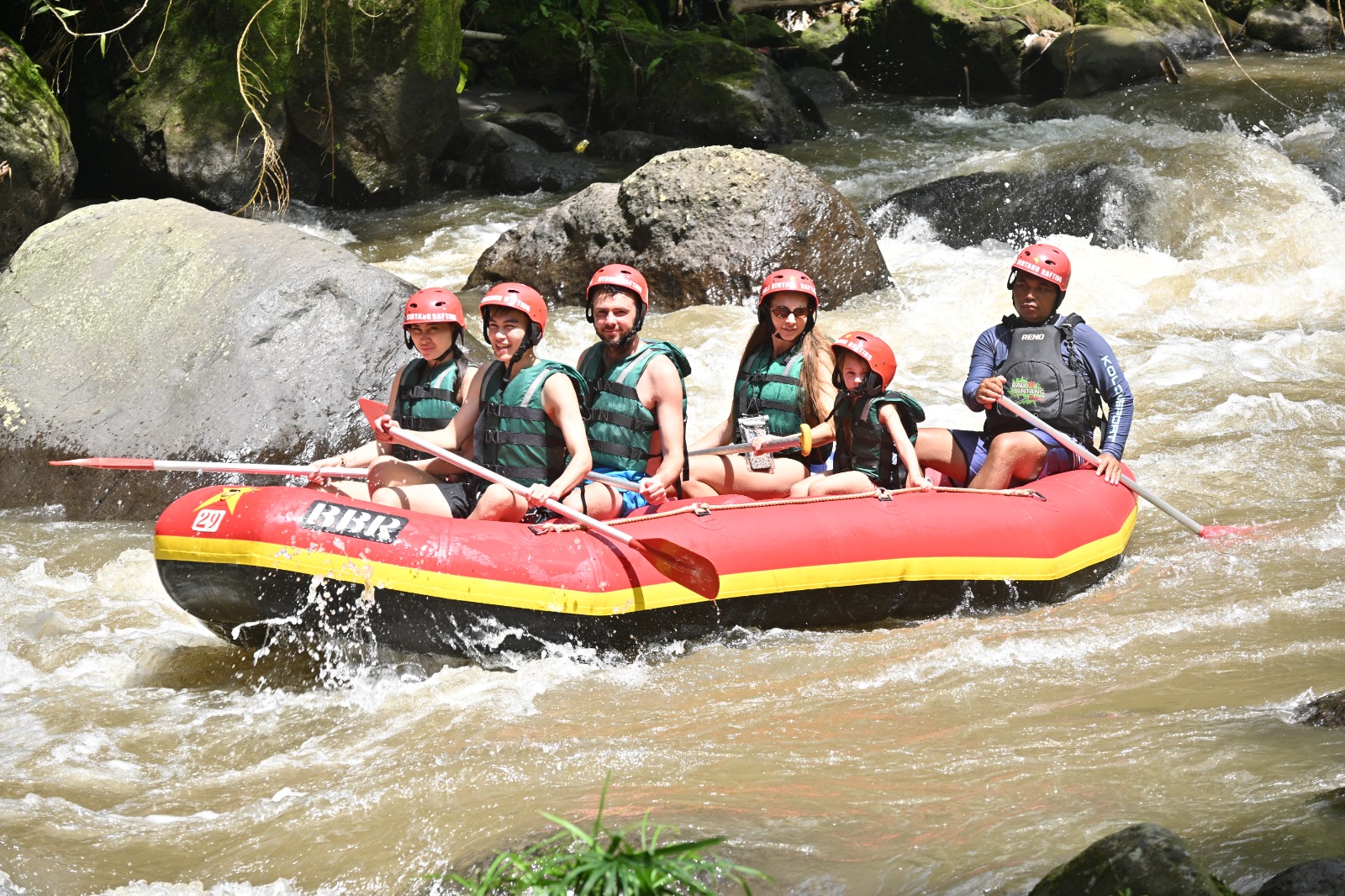 Ubud Rafting Adventure Group Experience