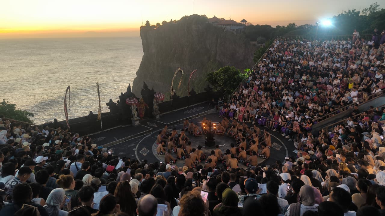 Uluwatu Full Day Tour Authentic Bali Kecak Dance show at Uluwatu